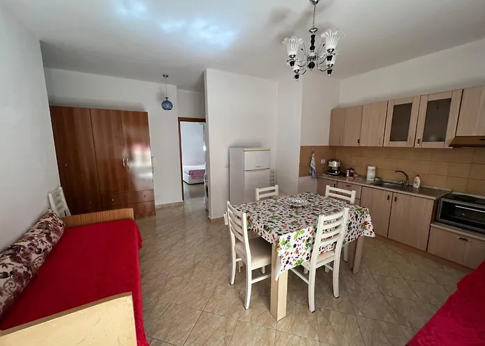 Vivi La Tua Vacanza Con L\'Appartamento 2 Di Ervin! Enjoy Your Holiday With Ervin\'S Apartment 2!