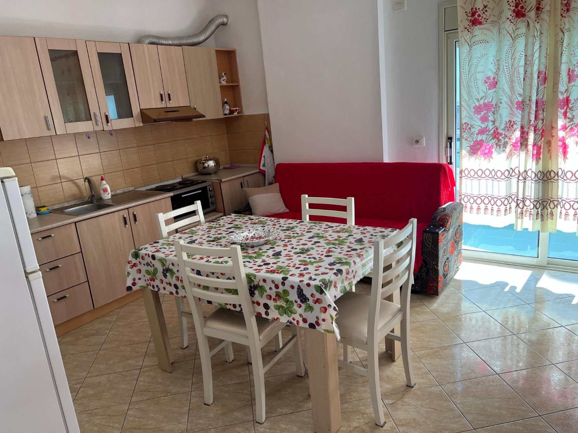 Vivi La Tua Con L'appartamento 2 Di Ervin! Enjoy Your With Ervin's 2! Vlore